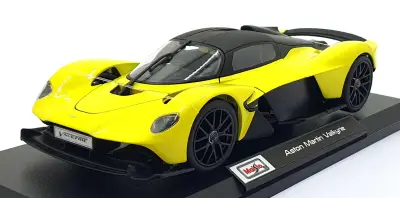 Maisto Aston Martin Valkyrie - Image 3